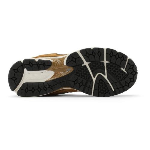 New Balance 2002R Sneakers - Primary Image