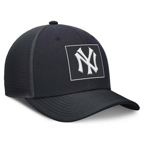 Nike New York Yankees Cooperstown Trucker Adjustable Hat - Primary Image