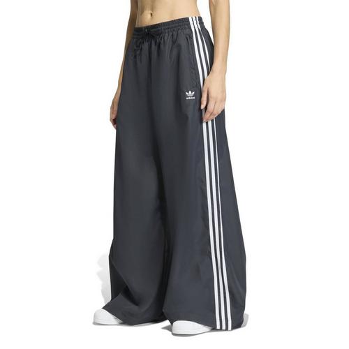 Women's adidas Firebird Adilenium Sweatpants - Primary Image
