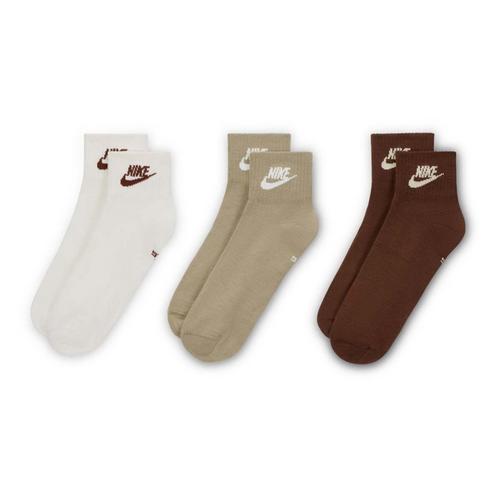 Nike Everyday Essential Medium Cushion 3 Pack Ankle Socks - Primary Image