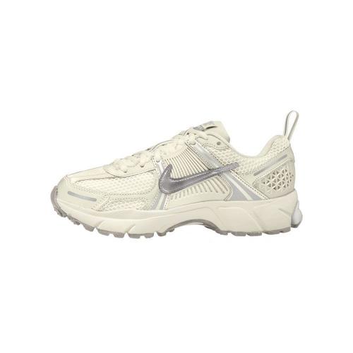 Big Kids' Nike Vomero 5 Sneakers
