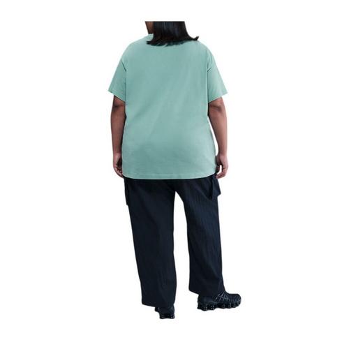 Women's Nike Plus Size Sportswear Essential T-Shirt - Primary Image