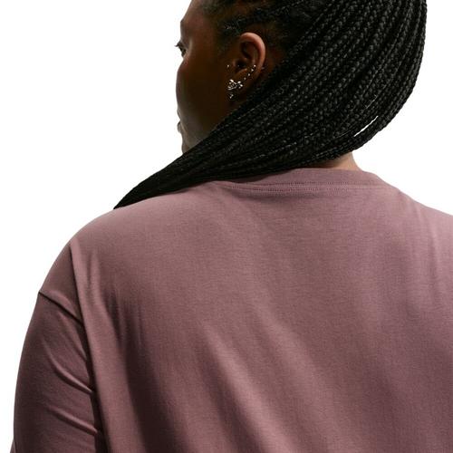 Women's Nike Plus Size Sportswear Oversized T-Shirt - Primary Image