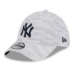 New Era Kids' New York Yankees Graded 39THIRTY Fitted Hat - Thumbnail 1 of 4