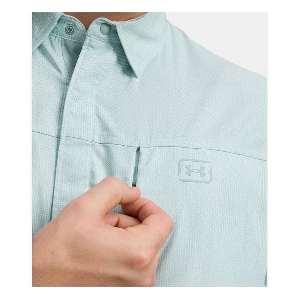 Under Armour Men's  Fish Pro Hybrid Printed Button Up Shirt