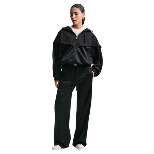 Women's Nike Sportswear Loose Mid-Rise Belted Pintuck Pants - Primary Image