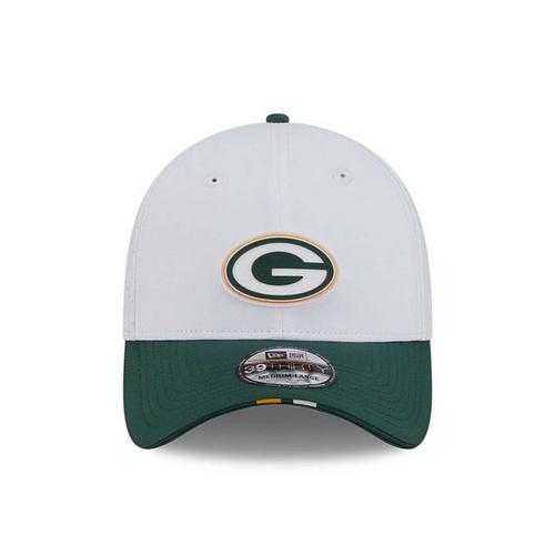 New Era Green Bay Packers 2025 Training Camp 39Thirty Stretch Fit Hat - Primary Image