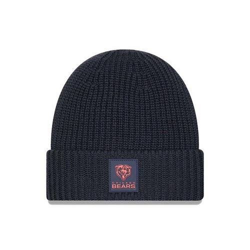 New Era Chicago Bears 2025 Sideline Cuff Beanie - Primary Image