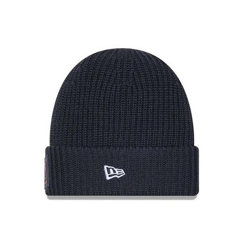 New Era Chicago Bears 2025 Sideline Cuff Beanie - Primary Image