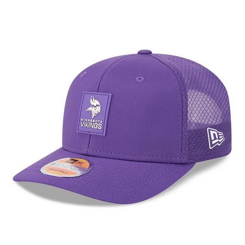 New Era Minnesota Vikings 2025 Sideline 9Seventy Stretch Fit Hat - Primary Image