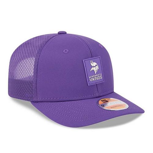New Era Minnesota Vikings 2025 Sideline 9Seventy Stretch Fit Hat - Primary Image