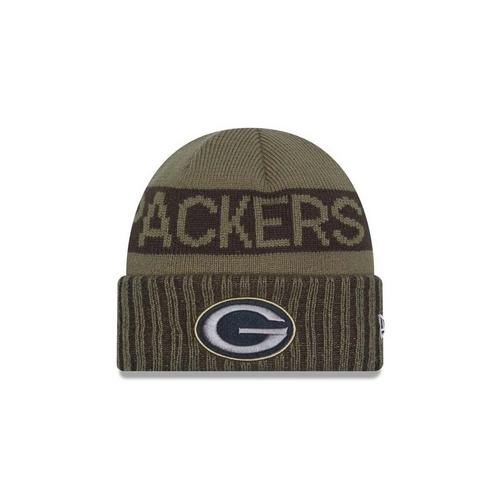 New Era Green Bay Packers 2025 Salute To Service Knit Beanie - Primary Image