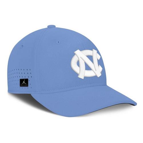 Nike North Carolina Tar Heels Aero Swooshflex Flexfit Hat - Primary Image