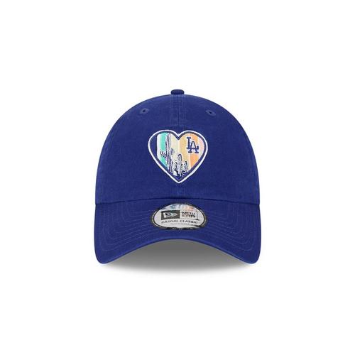 New Era Women's Los Angeles Dodgers Casual Classic Heart Spring Training Adjustable Hat - Primary Image