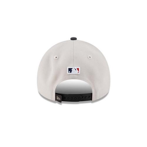 New Era Los Angeles Dodgers 2025 World Series Champions Locker Room 9Forty Adjustable Hat - Primary Image