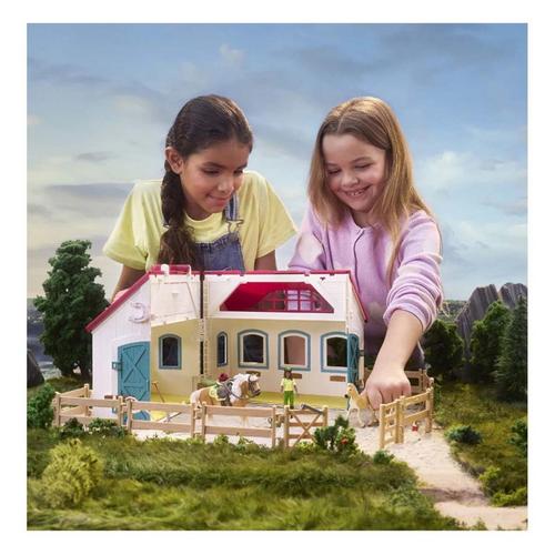 Schleich Open Stable "Little Horseshoe" - Primary Image