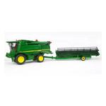 Bruder Toys John Deere T670i Combine Harvester - Thumbnail 2 of 7