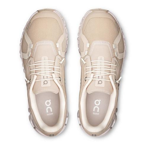 Women's On Cloud 6 Shoes - Primary Image