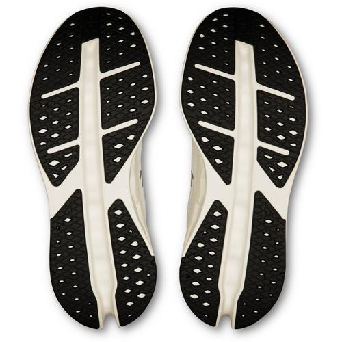 Women's On Cloudsurfer Max Running Shoes - Primary Image