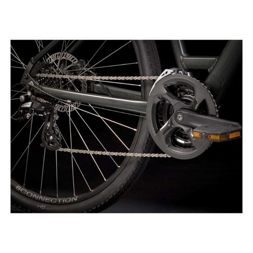 Trek 2022 Verve 2 Disc Lowstep Hybrid Bike - Primary Image