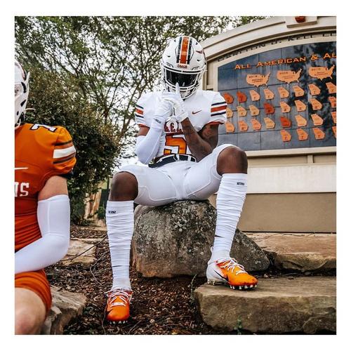 Adult NXTRND Scrunch Football Leg Sleeves - Primary Image