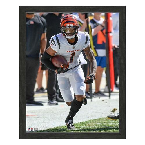 Highland Mint Cincinnati Bengals Ja'Marr Chase 12x15 Sport Frame - Primary Image