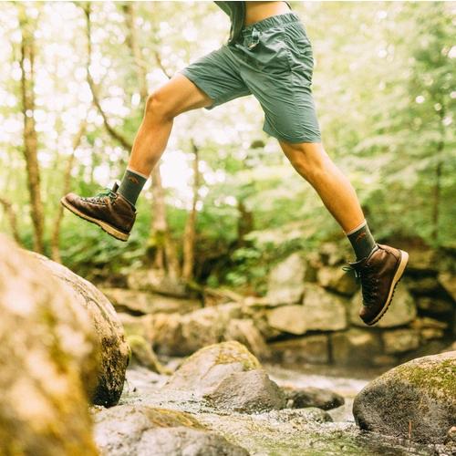 Men's Darn Tough Micro Midweight Crew Hiking Socks - Primary Image