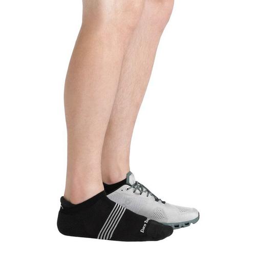 Men's Darn Tough Element Lightweight Tab Medium Cushion No Show Running Socks - Primary Image