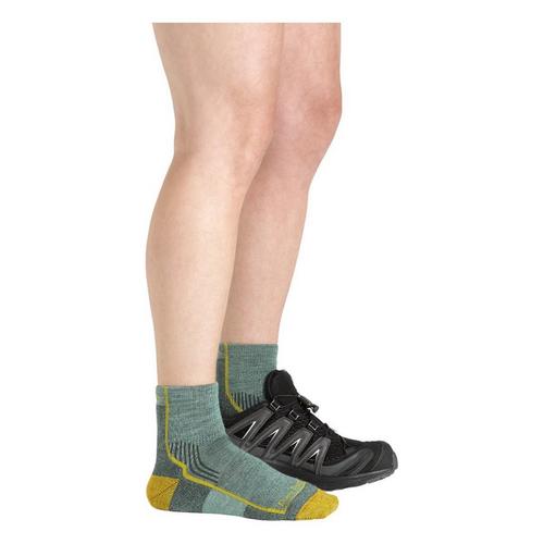 Women's Darn Tough Midweight Cushioned Quarter Hiking Socks - Primary Image
