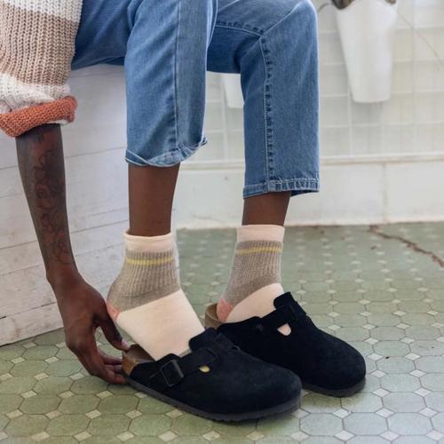 Women's Darn Tough Home Base Heavyweight Full Cushion Lifestyle Shorty Crew Socks - Primary Image