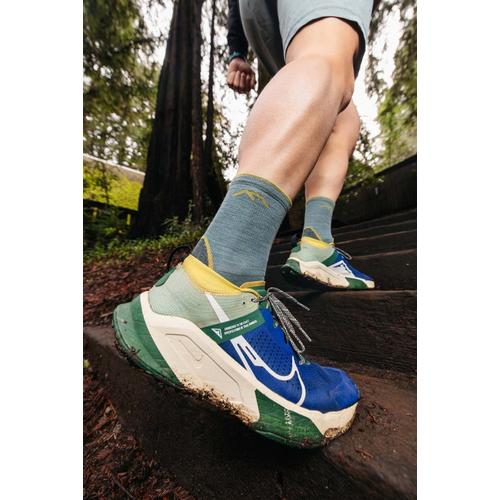 Men's Darn Tough Lightweight Cushioned Micro Crew Hiking Socks - Primary Image