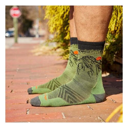 Men's Darn Tough Vert Micro Ultralightweight Medium Cushion Crew Running Socks - Primary Image