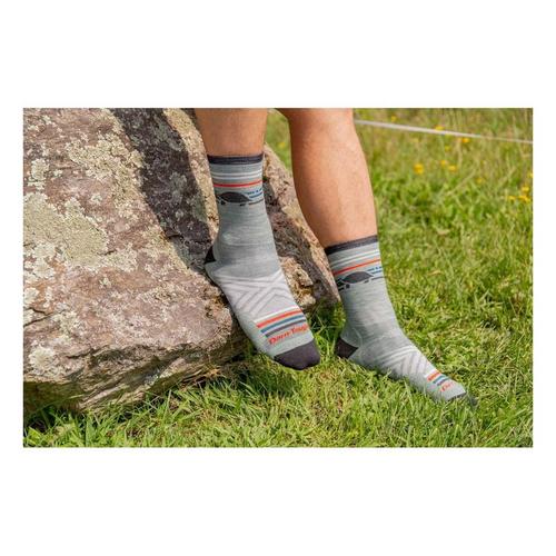 Men's Darn Tough Pacer Micro Ultra-Lightweight Medium Cushion Crew Running Socks - Primary Image