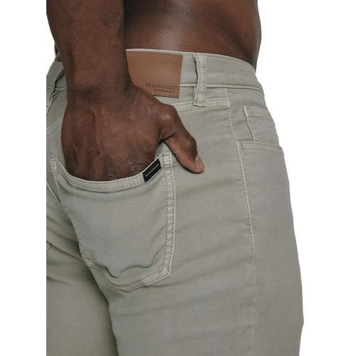 Men's 7 Diamonds Generation 5-Pocket Jeans - Primary Image