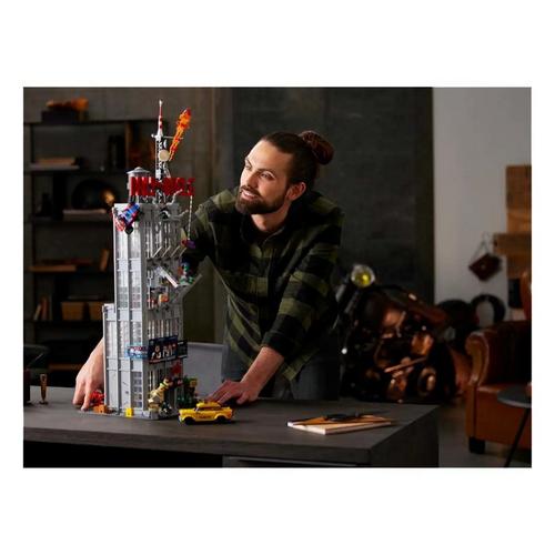 LEGO Super Heroes Marvel Daily Bugle 76178 Building Set - Primary Image