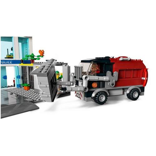 LEGO City Police Station 60316 Building Set - Primary Image