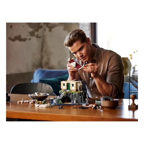 LEGO Ideas Motorized Lighthouse 21335 Building Set - Primary Image