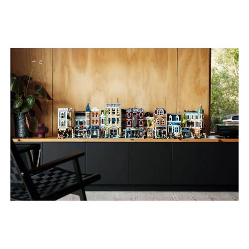 LEGO Icons Jazz Club 10312 Building Set - Primary Image