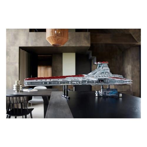LEGO Star Wars Venator-Class Republic Attack Cruiser 75367 Building Set - Primary Image