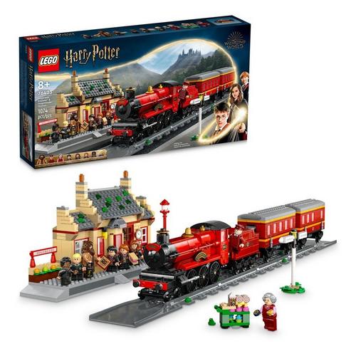 LEGO Harry Potter Hogwarts Express & Hogsmeade Station - Primary Image