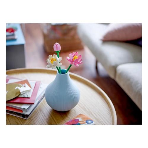 LEGO Botanical Lotus Flowers 40647 Building Set - Primary Image