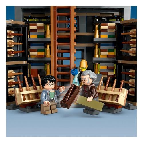 LEGO Harry Potter Ollivanders & Madam Malkin's Robes Harry Potter Toy Set 76439 - Primary Image