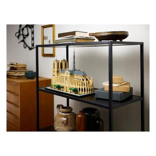 LEGO Architecture Notre-Dame de Paris 21061 Building Set - Primary Image