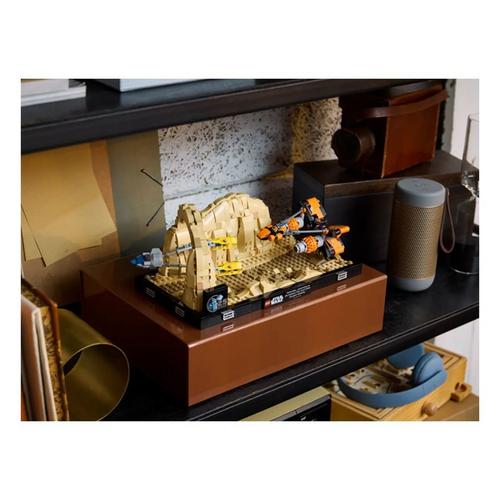LEGO Star Wars Mos Espa Podrace Diorama 75380 Building Set - Primary Image