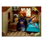 LEGO Icons Medieval Town Square - Thumbnail 5 of 14