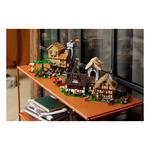 LEGO Icons Medieval Town Square - Thumbnail 13 of 14