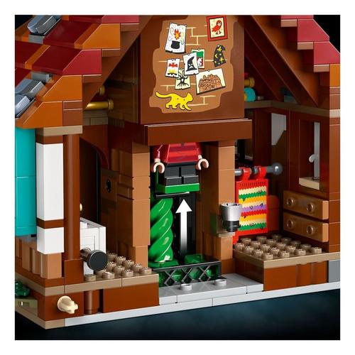 LEGO Harry Potter The Burrow  Collectors' Edition 76437 Building Set - Primary Image