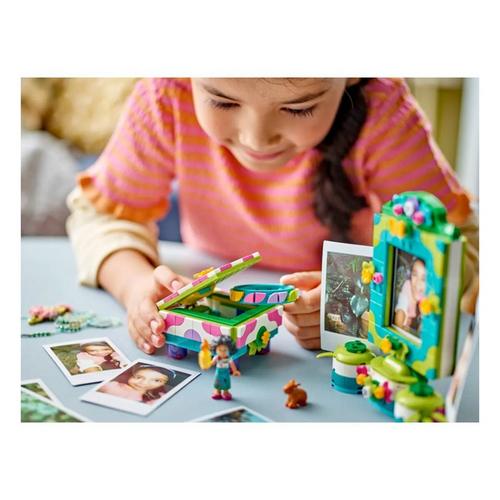 LEGO Disney Mirabel's Photo Frame and Jewelry Box 43239 Building Set - Primary Image