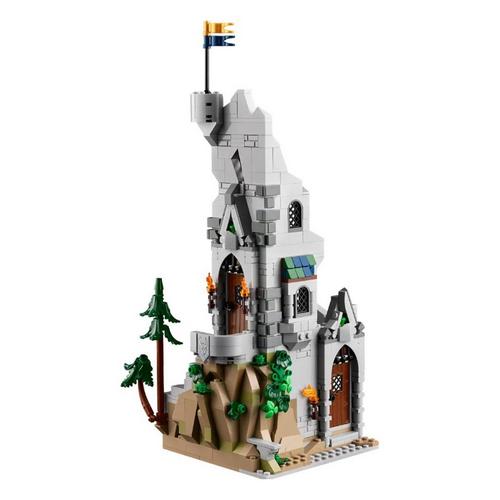 LEGO Ideas Dungeons & Dragons Red Dragon's Tale 21348 Building Set - Primary Image