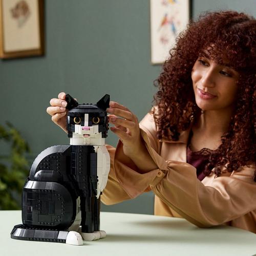 LEGO Ideas Tuxedo Cat 6474650 Building Set - Primary Image
